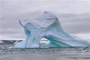 Franz Jozef Land. Tihkaya Bay Iceberg. Photo - M. Ivanov murmansk, franz, josef, land, novaya, zemlya, solovsetsky, belugas, walrus, polar bears, birds, arctic flora, arctic foxes, arctic russia, kola travel, expedition, arctic cruise, arctic travel